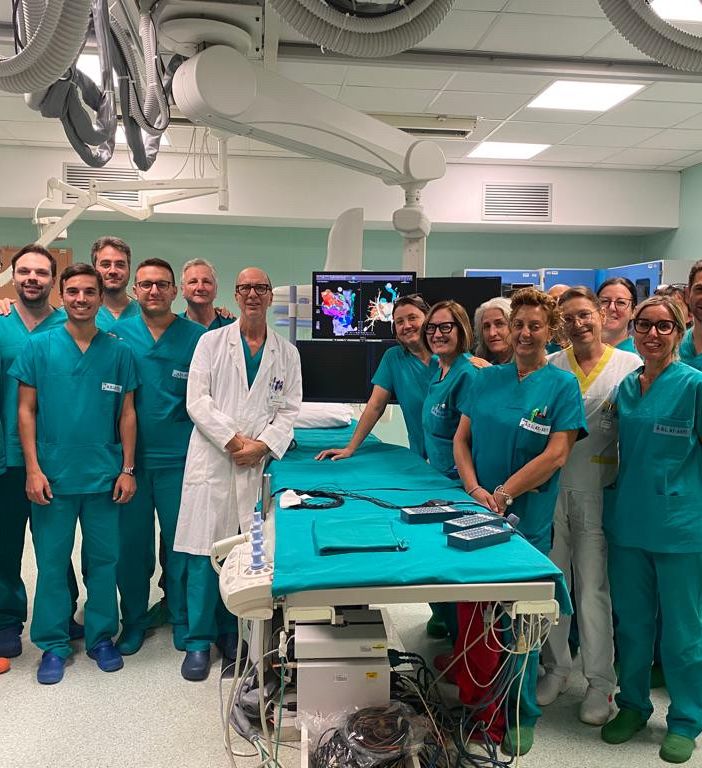 Marco Scaglione, al centro, con tutta la sua equipe.