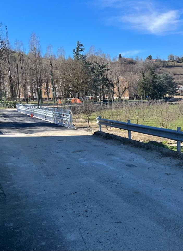 I lavori (qui non ancora conclusi) in via Mattarella