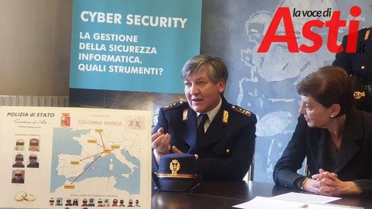 L'ispettore Maccario (a sinistra) con il vice questore Rissone