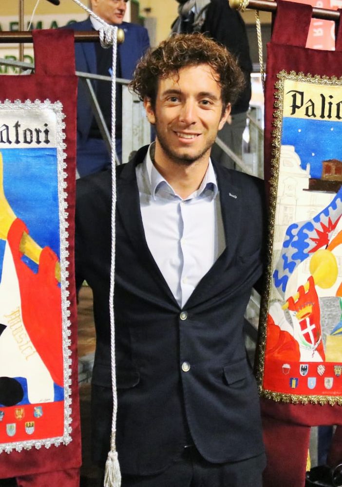 Asti, paliotto 2019, Luca Gippa, autore dei disegni misteriosi