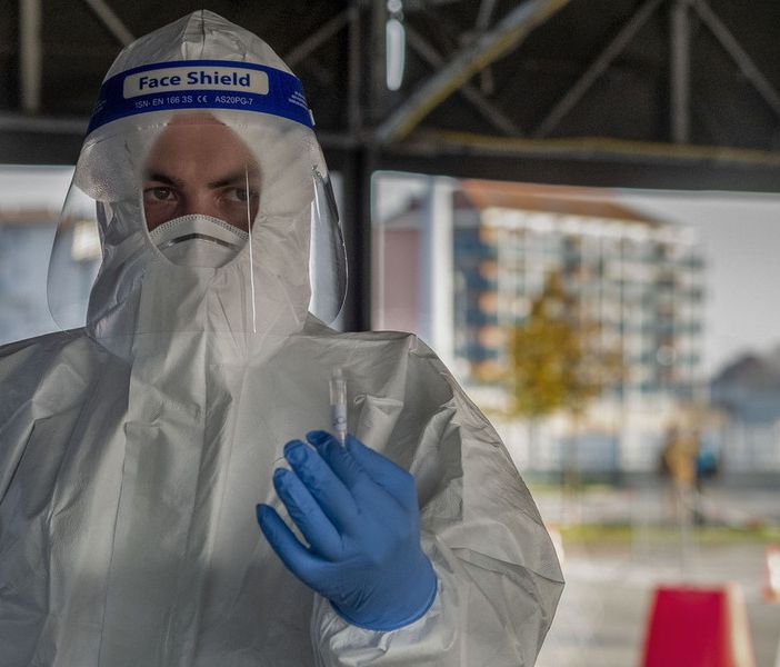 Covid: il cortisone non va usato nei primi giorni di malattia e senza disturbi respiratori