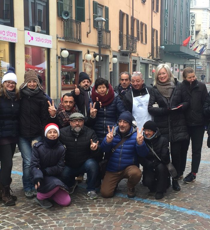 Lo spostamento dei Mercatini di Natale in via Cavour ad Asti, continua a far discutere