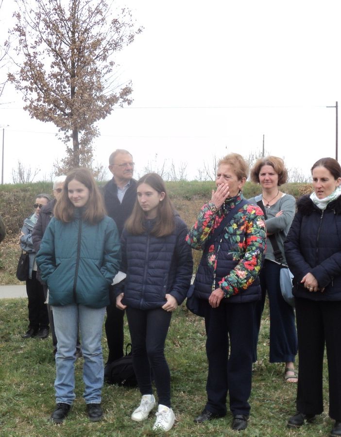 Messo a dimora un noce in ricordo di Lele Bruzzone