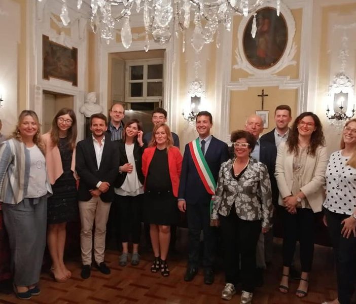 La Giunta Migliasso con alcuni consiglieri durante l'insediamento