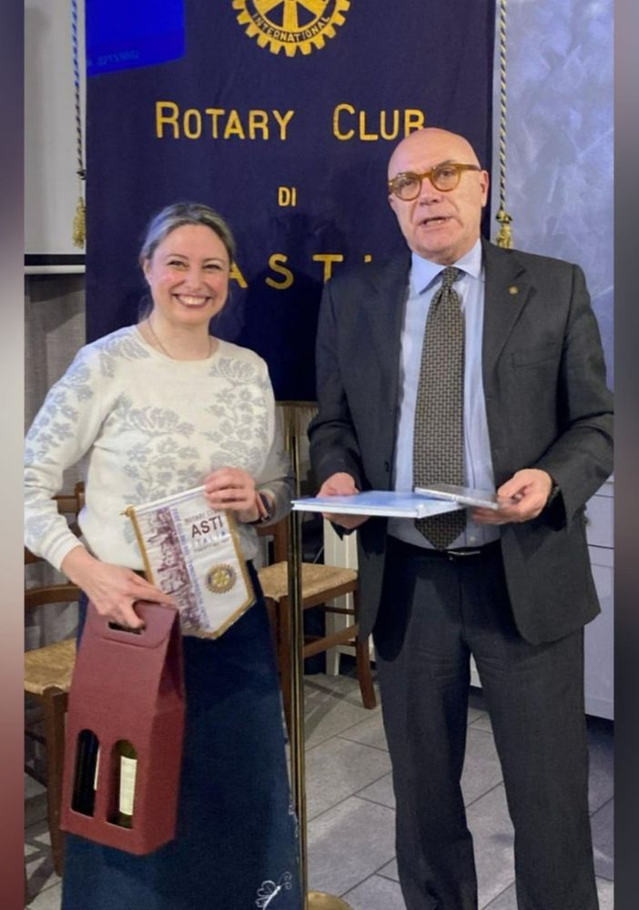 La dottoressa Milani con Maurizio Mela presidente Rotary