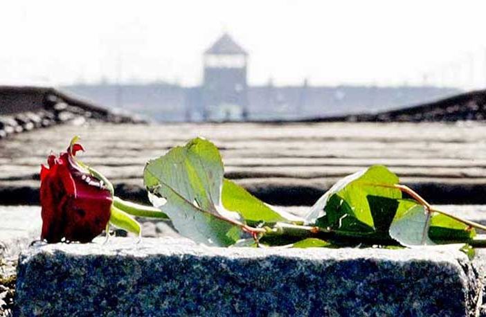 Un forte simbolo della Giornata della Memoria per 'N come Nemico'