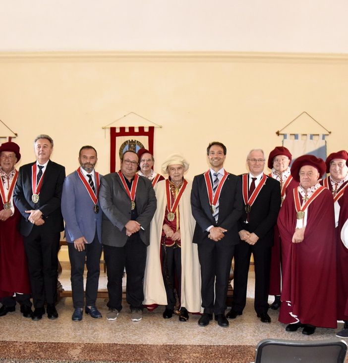 I neo-cavalieri con il Consiglio dell’Ordine.
