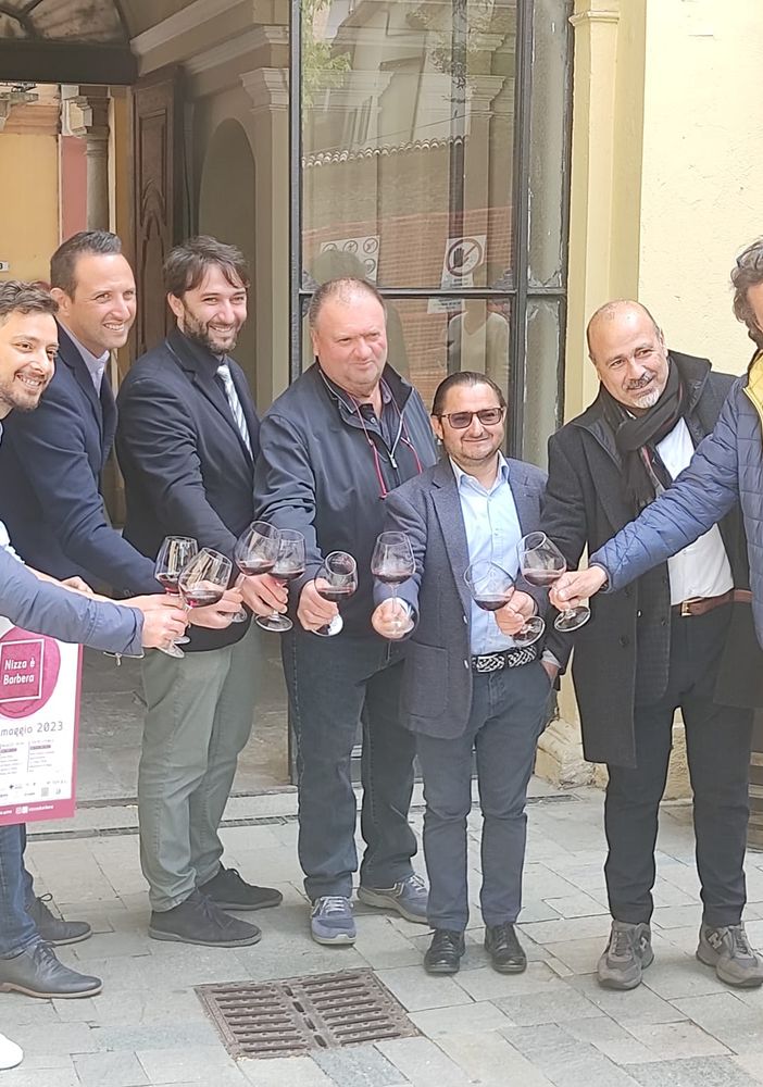 Nizza è Barbera 2023: 70 produttori da incontrare con 400 etichette in degustazione di Barbera d'Asti docg e Nizza docg