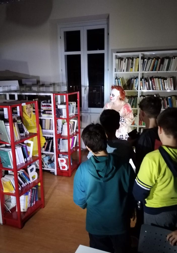 Cronaca di una notte di paura in biblioteca a Canelli