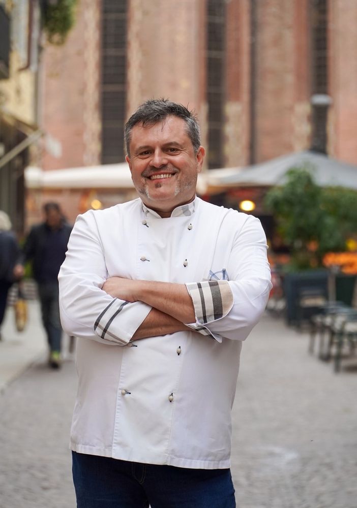 Storia di uno chef e dei piatti di Casa Savoia: arriva in libreria &quot;Le ricette che non mi hai scritto&quot;