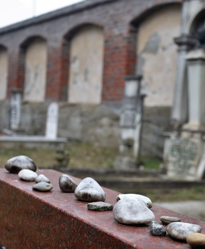 Alcuni scatti del cimitero ebraico di Asti (Merphefoto)