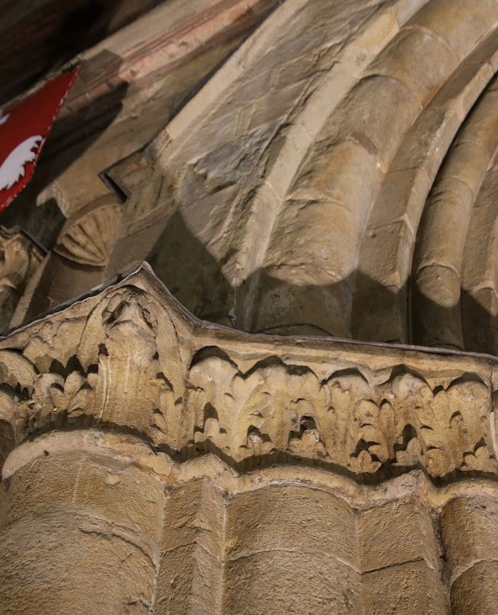 Un particolare della collegiata di San Secondo (Merphefoto)