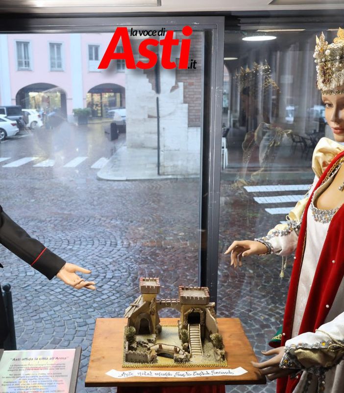 La cerimonia di inaugurazione della vetrina (Galleria fotografica a cura di Merphefoto)