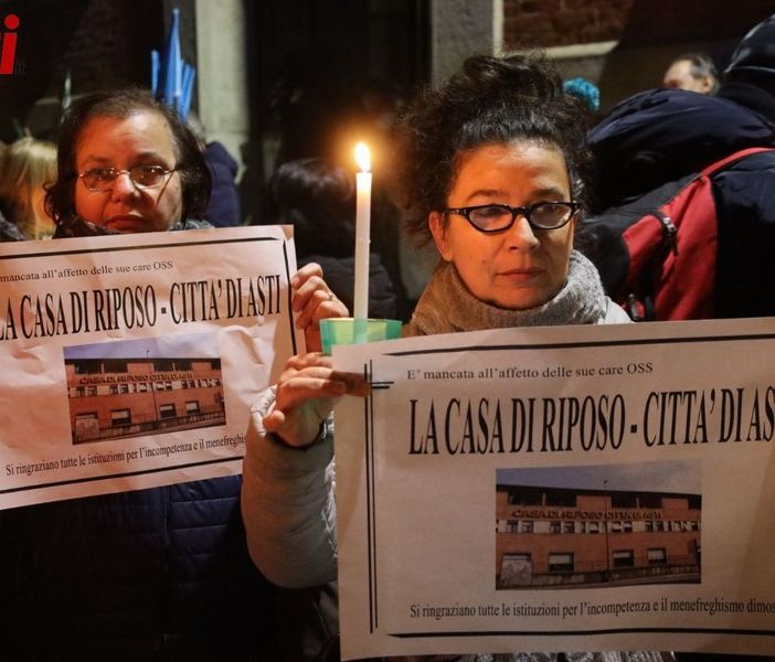 La fiaccolata organizzata in occasione della chiusura del Maina lo scorso dicembre (Merphefoto)