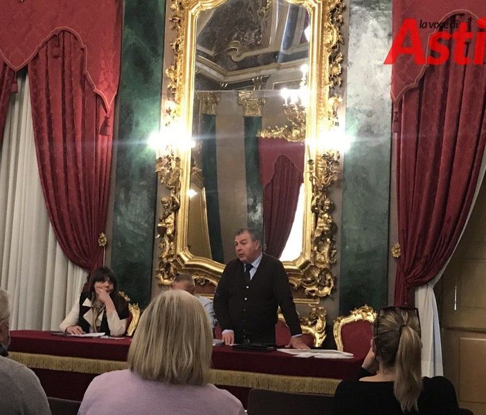 Pino Masciari nel corso di un convegno ad Asti. Foto di archivio