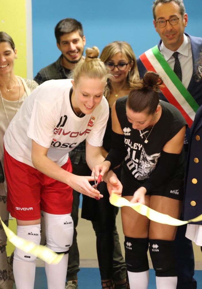 Festa a Canelli nel rinnovato Palasport