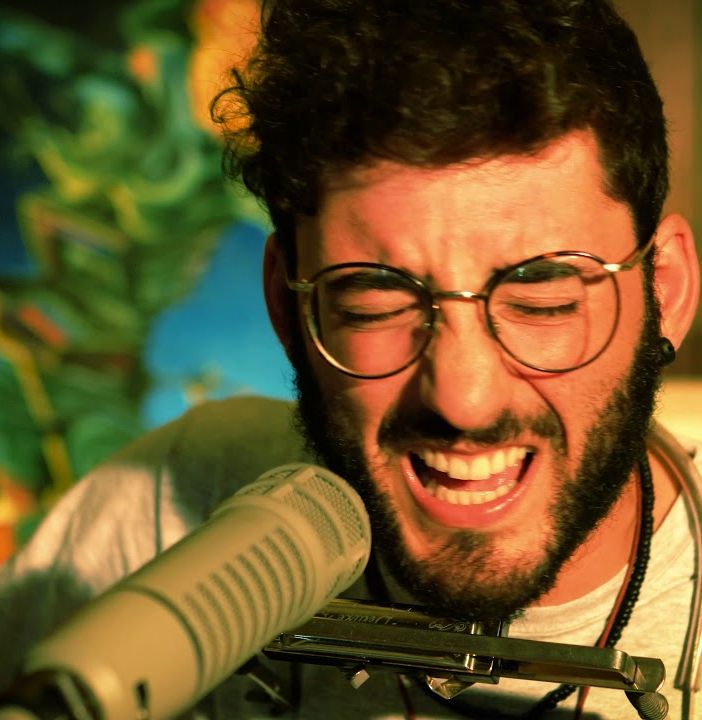 Il cantautore Paolo Vaccaro