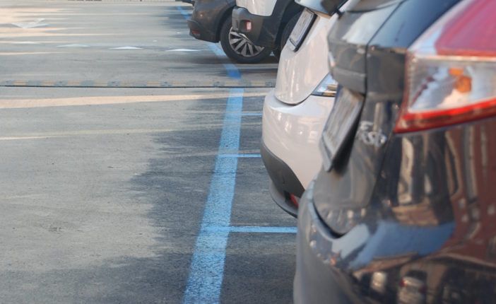 Torna la sosta gratuita, ad Asti per il periodo pre-natalizio, nei parcheggi delle zone a corona