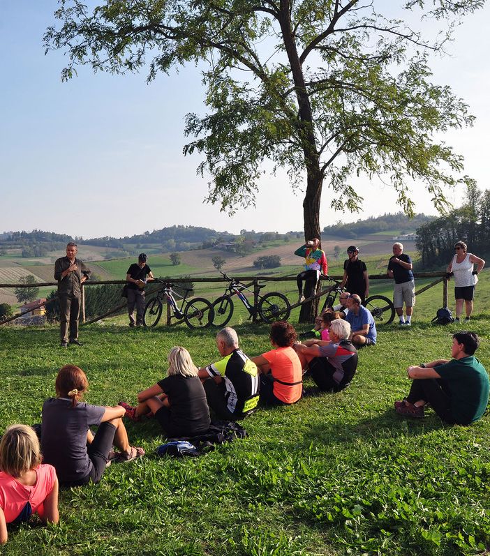 Torna a Villafranca la &quot;Pedalata Magnifica&quot;: alla scoperta delle colline astigiane tra natura e teatro