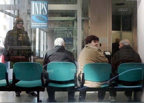 Emergenza coronavirus, da oggi al via i pagamenti dilazionati delle pensioni. È il turno delle A e della B