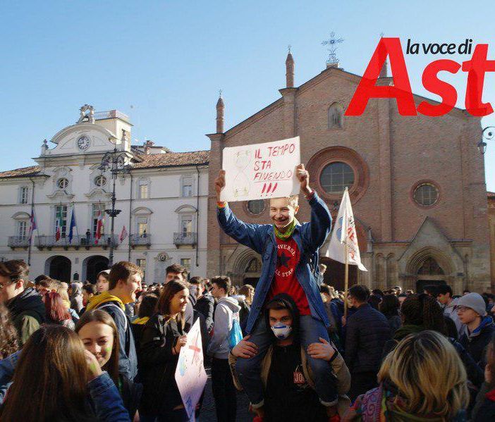 Oggi pomeriggio in piazza San Secondo un presidio per dichiarare l'emergenza climatica anche ad Asti