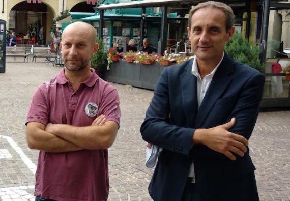Giorgio Spata (a sinistra) e Massimo Cerruti (capogruppo), due dei 4 consiglieri comunali M5S. Gli altri due sono Davide Giargia e Martina Veneto
