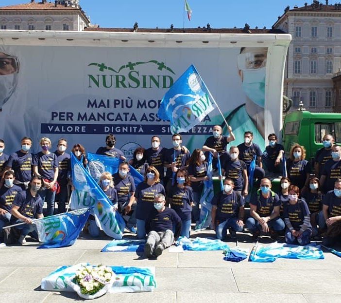 Immagini della protesta degli infermieri aderenti al Nursind Piemonte