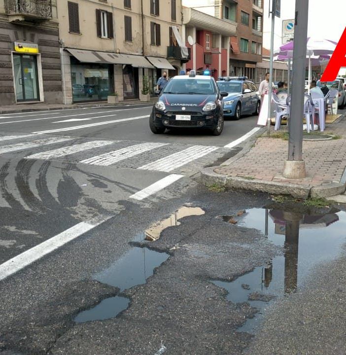 Intervento di Carabinieri e Polizia Stradale su una rissa in corso Casale