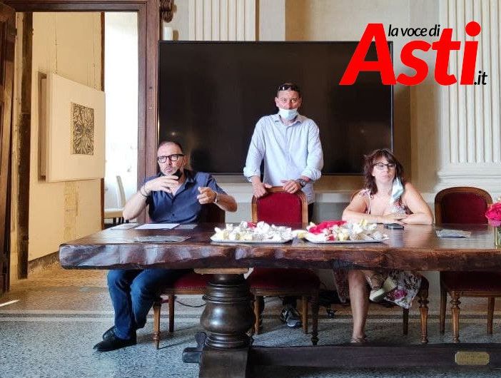 Enrico Alessandro Cavallero (sindaco di Costigliole d'Asti), Alessandro Borio (assessore all'Agricoltura) e Tanya Arconi (vicesindaco)