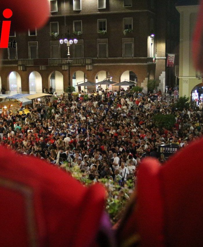 Palio: questa sera presentati i fantini e per la prima volta sorteggiate le batterie