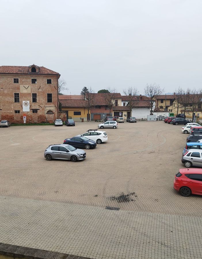 I banchi non ci stanno, il mercato di Buttigliera resta in piazza Baruffaldi