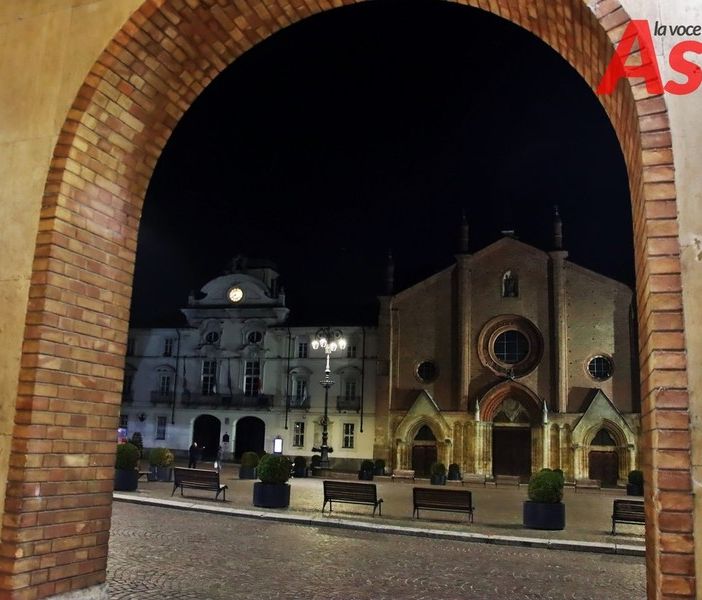 Il Comune di Asti 'spento' per Mi illumino di meno. (Merfe 2020)