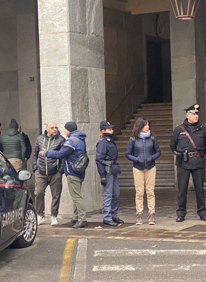 Nuova manifestazione degli ambulanti del GOIA contro lo spostamento del mercato delle piazze Alfieri e Libertà [VIDEOINTERVISTA]