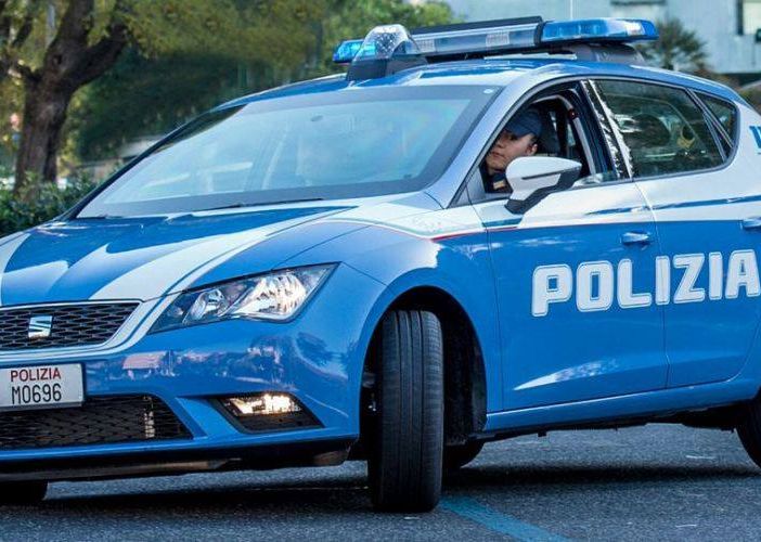 Rubano carte di credito durante un matrimonio. Ricettatori rintracciati dalla Polizia