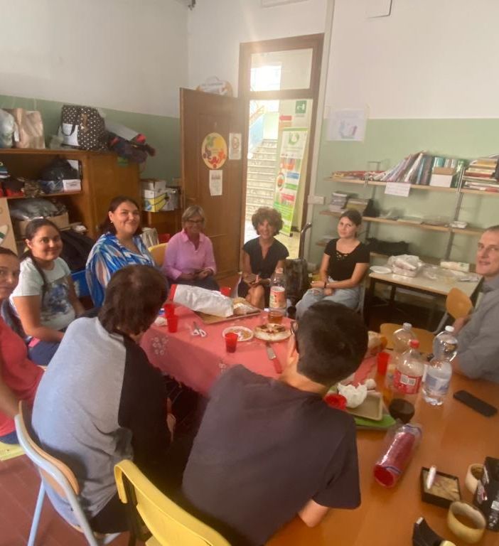 La Voce... delle scuole: un ponte di solidarietà dal Castigliano all'Ucraina