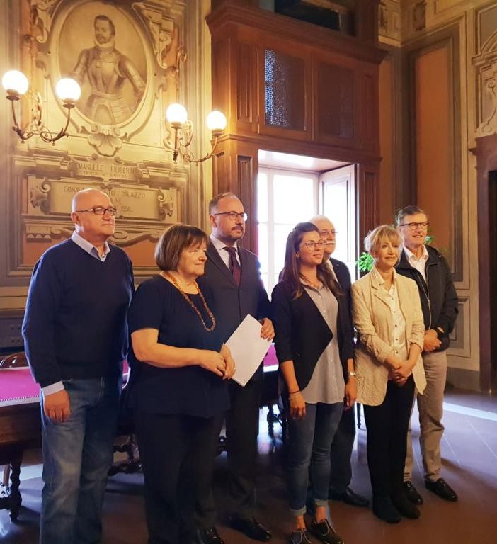 75 quintali di alimenti, 150 volontari, 18 supermercati e negozi coinvolti, 500 chili di cibo per animali