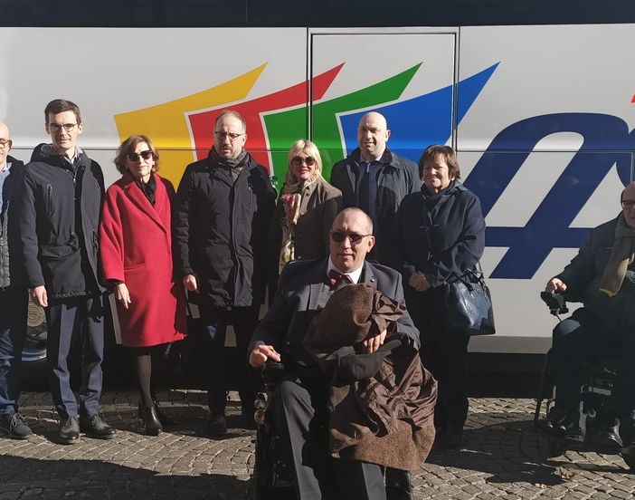 Bus turistici a misura di disabilità. Asp presenta 4 nuovi mezzi [VIDEO]