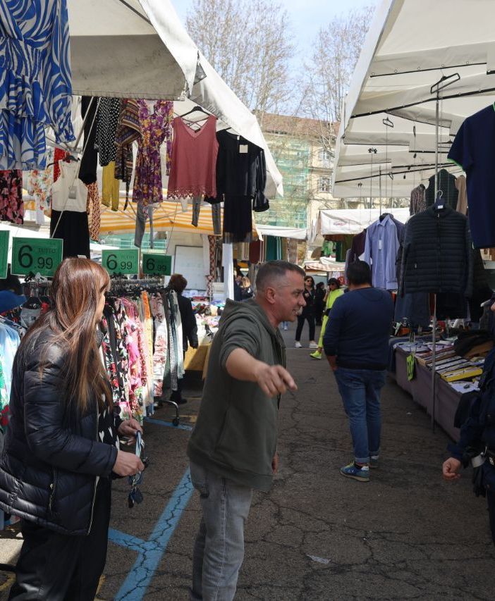 Foto d'archivio di una precedente manifestazione di proteste al mercato di Asti