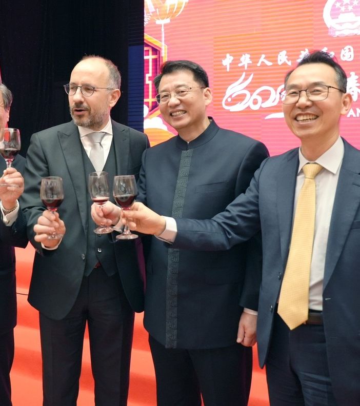 In Cina l'anno del Coniglio, il sindaco di Asti Rasero ospite del console a Milano