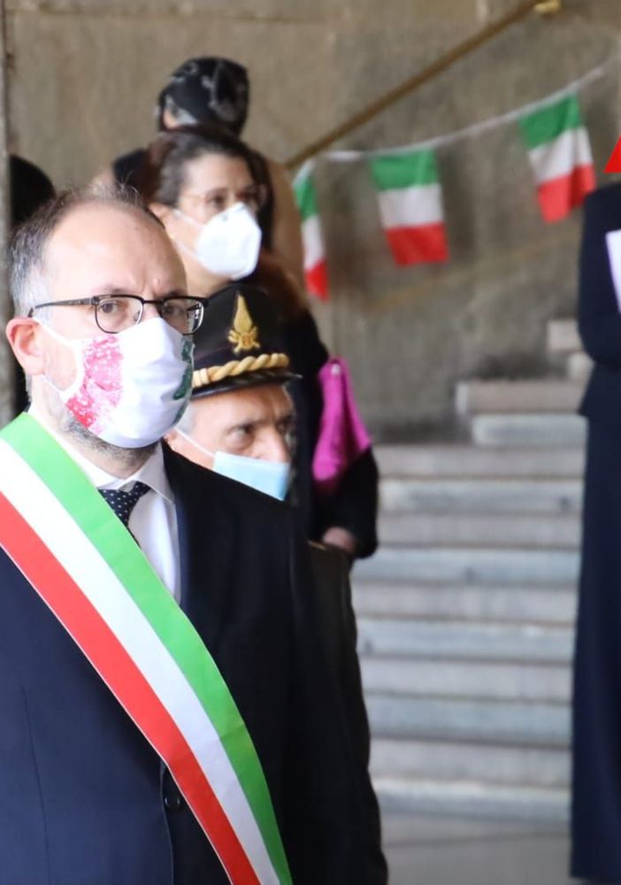 &quot;Mi sento preso per i fondelli&quot;. Il sindaco di Asti, Maurizio Rasero commenta il nuovo Dpcm del Governo [VIDEO]