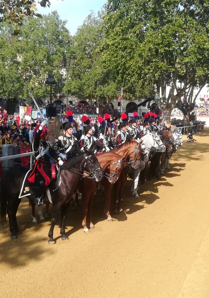 Il Quarto Reggimento dei Carabinieri a cavallo ha reso omaggio alla Città di Asti [VIDEO]