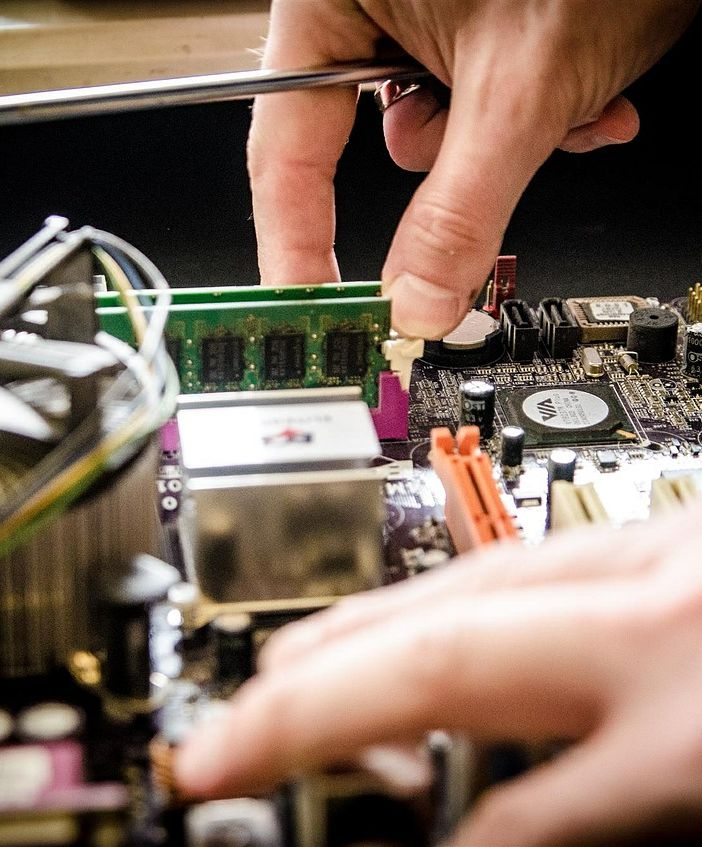 Cosa sono e come smaltire i rifiuti e le apparecchiature elettroniche