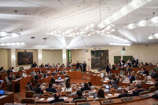 Rimborsopoli bis Piemonte: 31 ex consiglieri regionali rischiano il processo
