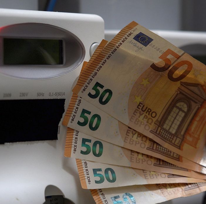 Bollette dell'energia elettrica quasi quadruplicate. &quot;Chi chiede il voto se ne rende conto? Ha un piano?&quot;
