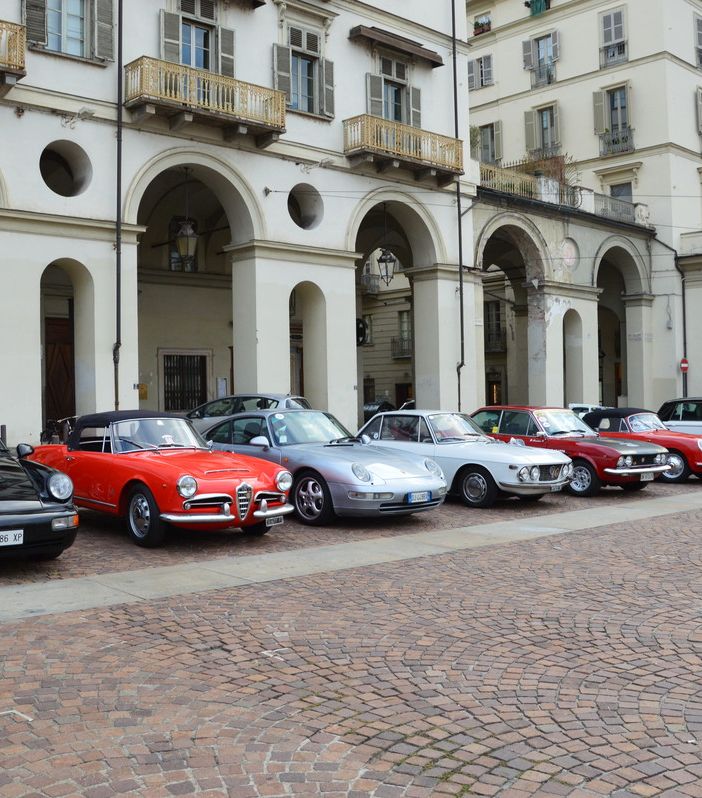 Raduno di auto storiche a Costigliole d'Asti con L’Automobile Club di Torino e ACI Storico