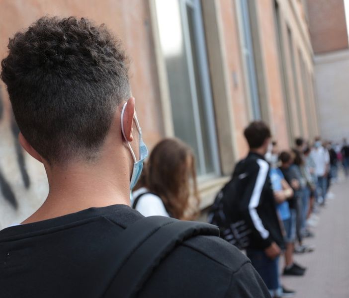 Scuola, Cirio ha deciso: le medie restano chiuse. &quot;Riaprire in sicurezza, per non richiudere tra un mese&quot;