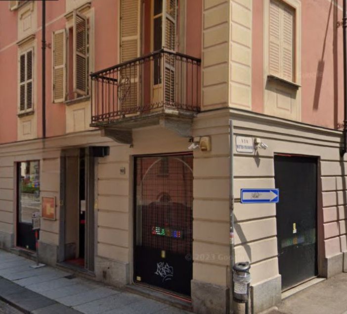 Rapina con un coltello una sala gioco in corso Alfieri: arrestato dai Carabinieri un cingalese di 35 anni