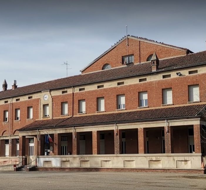 La scuola secondaria di primo grado Brofferio, uno dei complessi oggetto del ridimensionamento