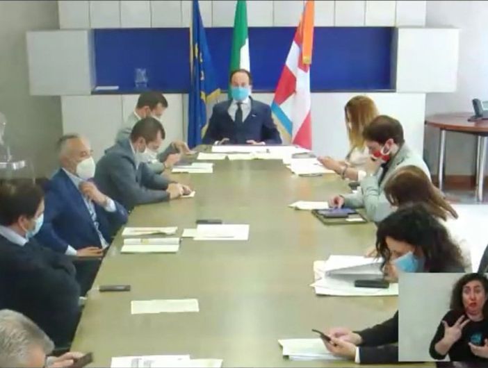 Altri 15 milioni per il Bonus Piemonte. Nuove misure anche per tatuatori, agenzie di viaggio, cinema e scuole guida