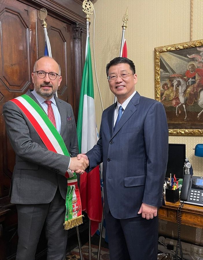 In Comune ad Asti ricevuto il console generale della Repubblica Popolare Cinese a Milano